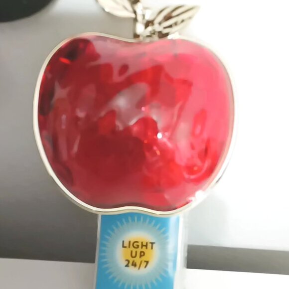 Bath and body Works brightest bloom gift bag set with goodies - Picture 14 of 16